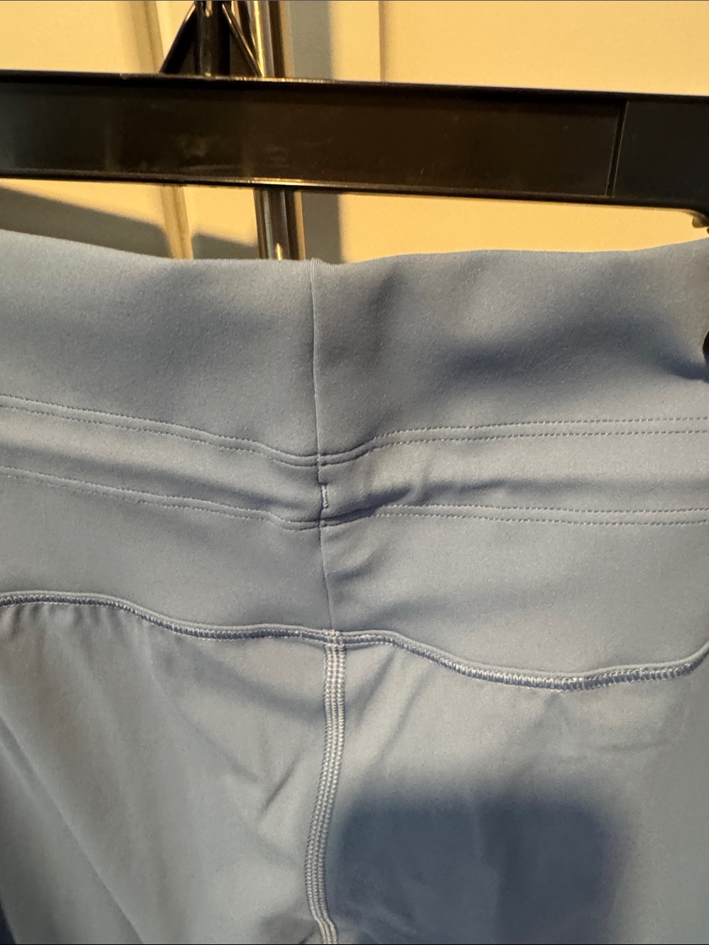 Vuori Periwinkle High-Rise Performance Leggings with Drawstring - Picture 7 of 9